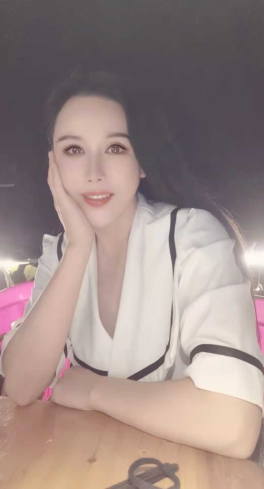 呼和浩特个人兼职美女